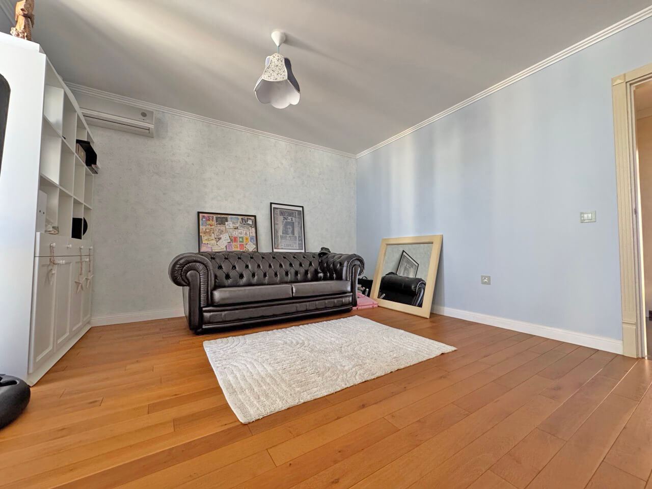 Luxuriöse Maisonette mit drei Schlafzimmern in Sonnenstrand – Großzügigkeit, Stil und Komfort. Niedrige Instandhaltungsgebühr!