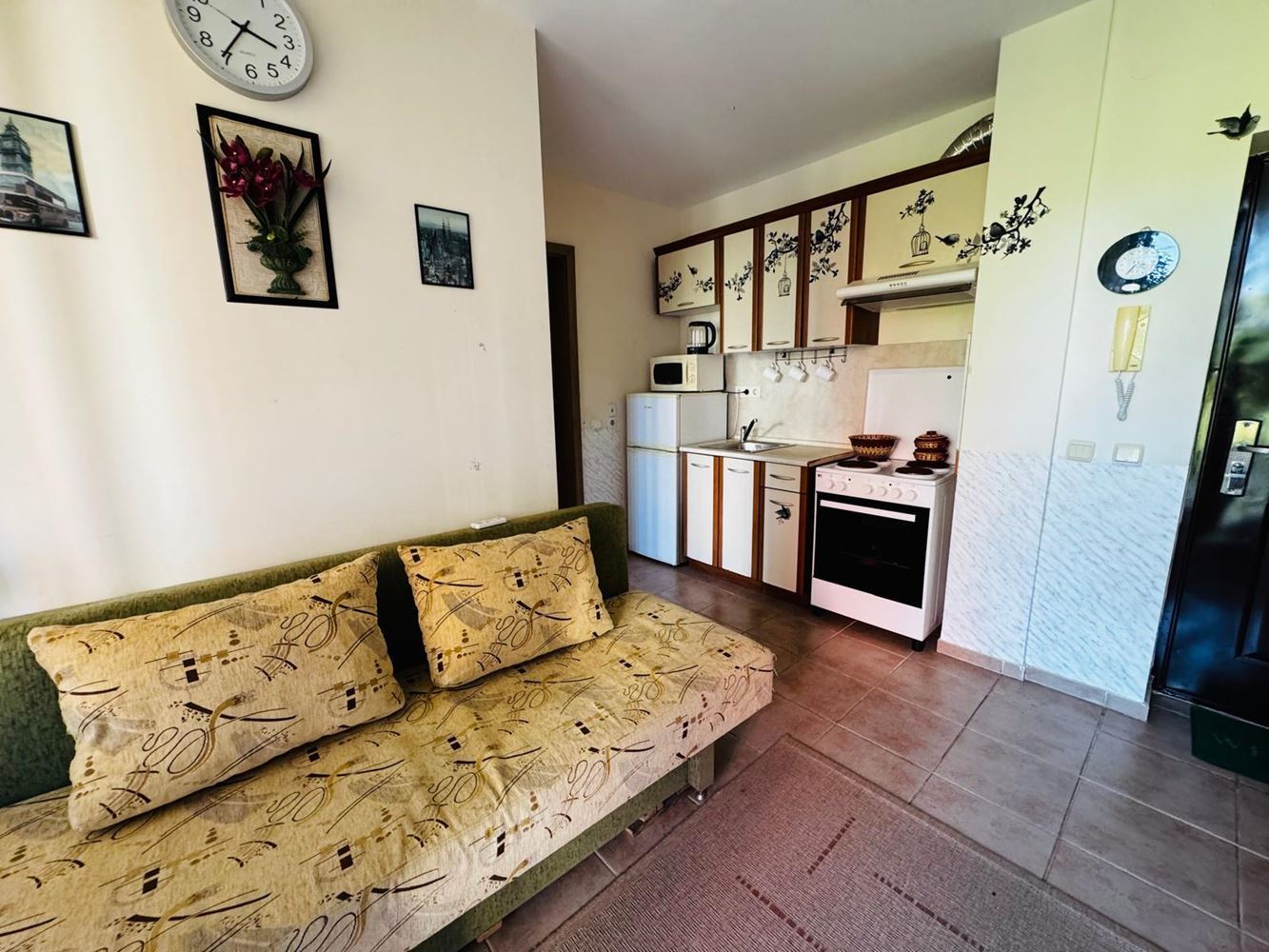 Gemütliche Drei-Zimmer-Wohnung im Erdgeschoss in Sonnenstrand – hervorragende Investition nahe Aquapark und Meer