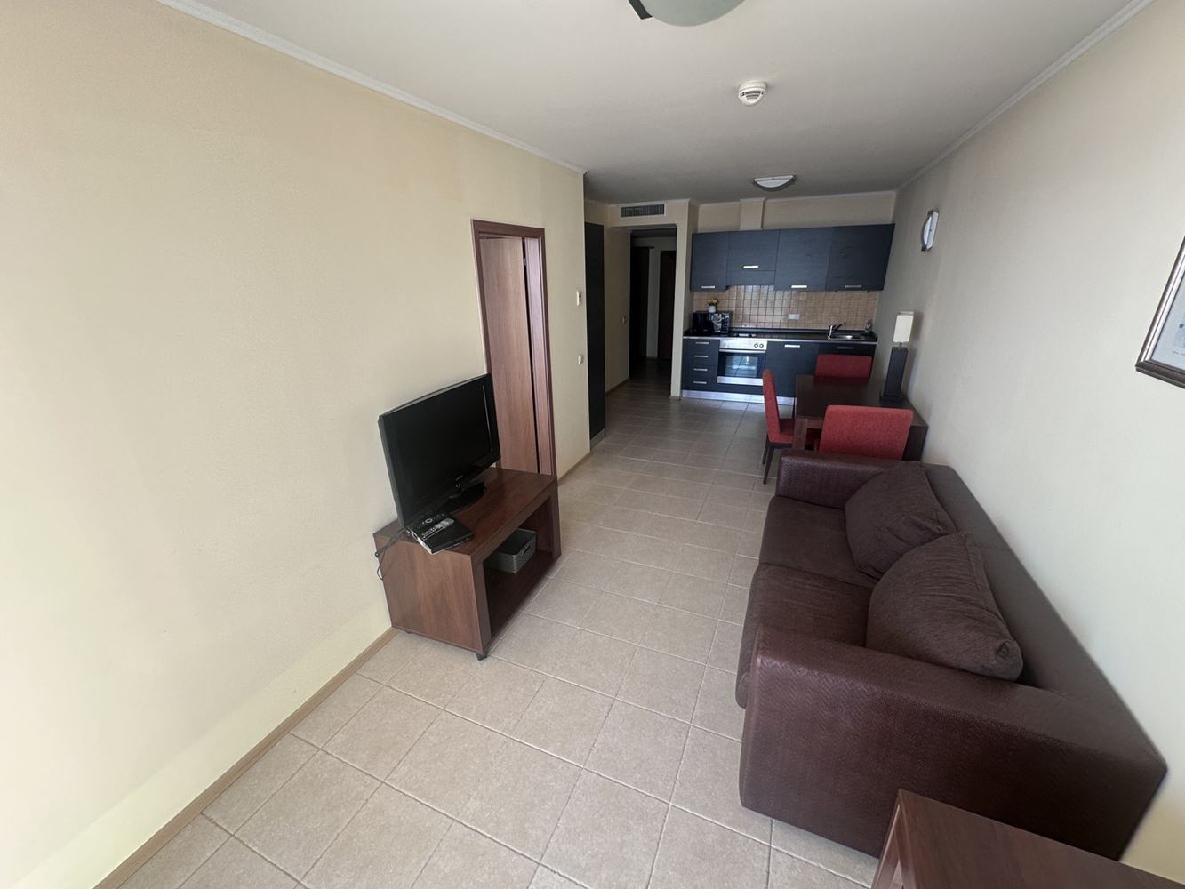 Zwei-Zimmer-Wohnung in Pomorie mit direktem Meerblick – luxuriöses Wohnen am Meer