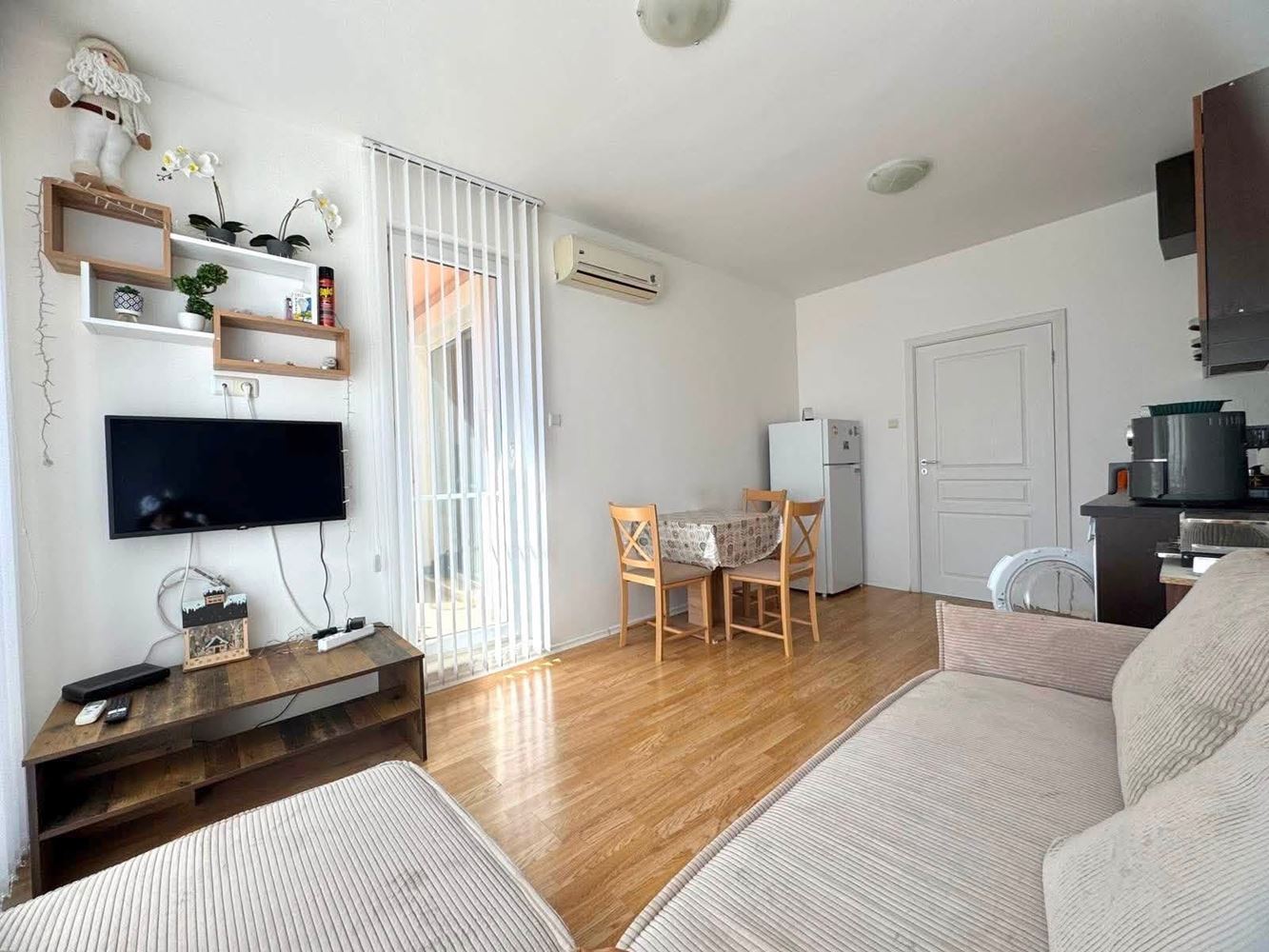 Stilvolle Wohnung in einer Anlage mit umfangreicher Infrastruktur – eine ausgezeichnete Wahl für Erholung mit Vermietungspotenzial