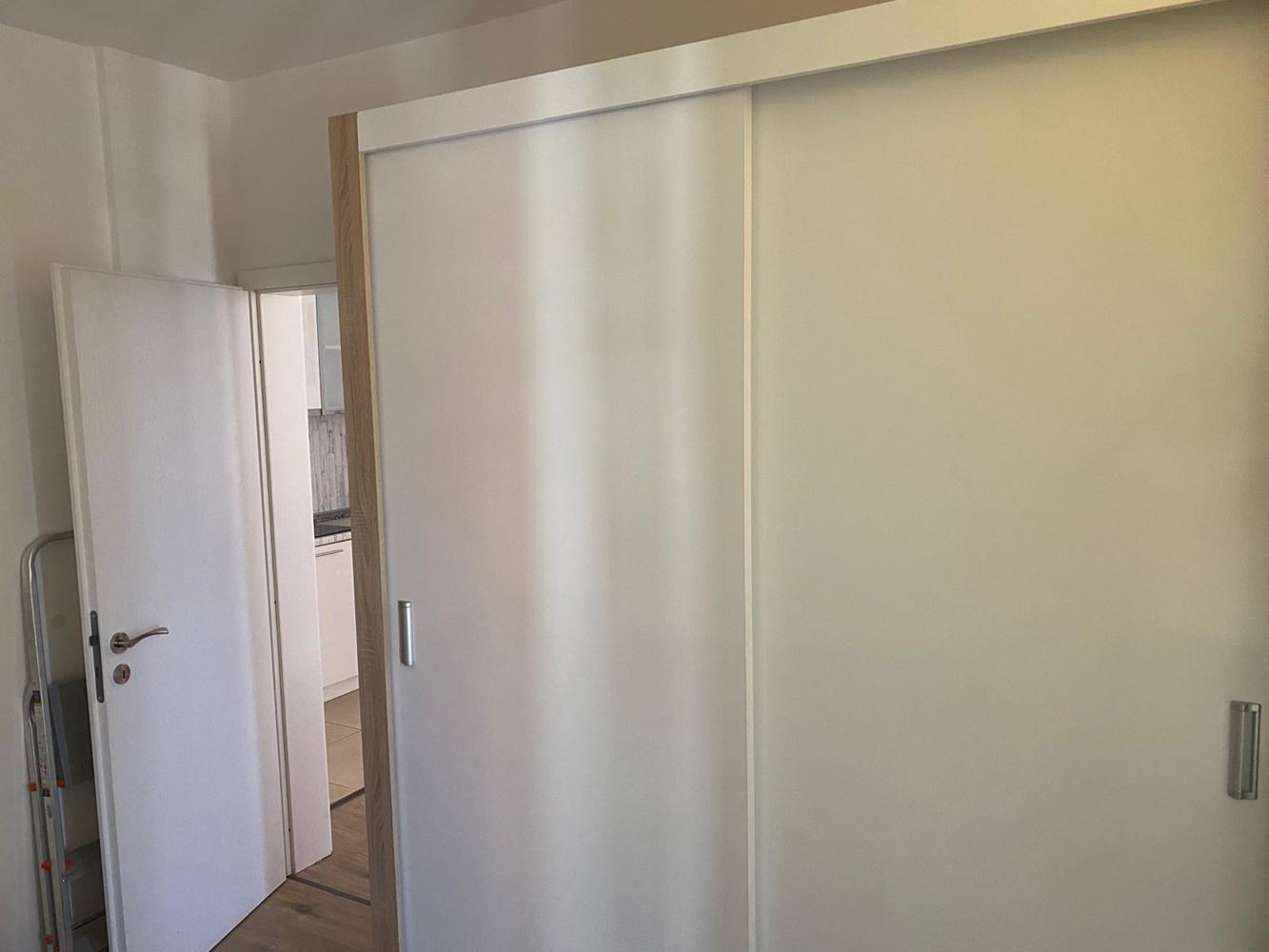2-Zimmer-Wohnung in Pomorie – möbliert, mit Garten und ausgezeichneter Lage