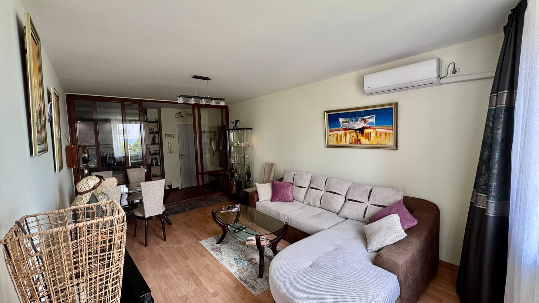 Erste Meereslinie in Sveti Vlas – Wohnung mit Meerblick in einer Anlage mit eigener Infrastruktur