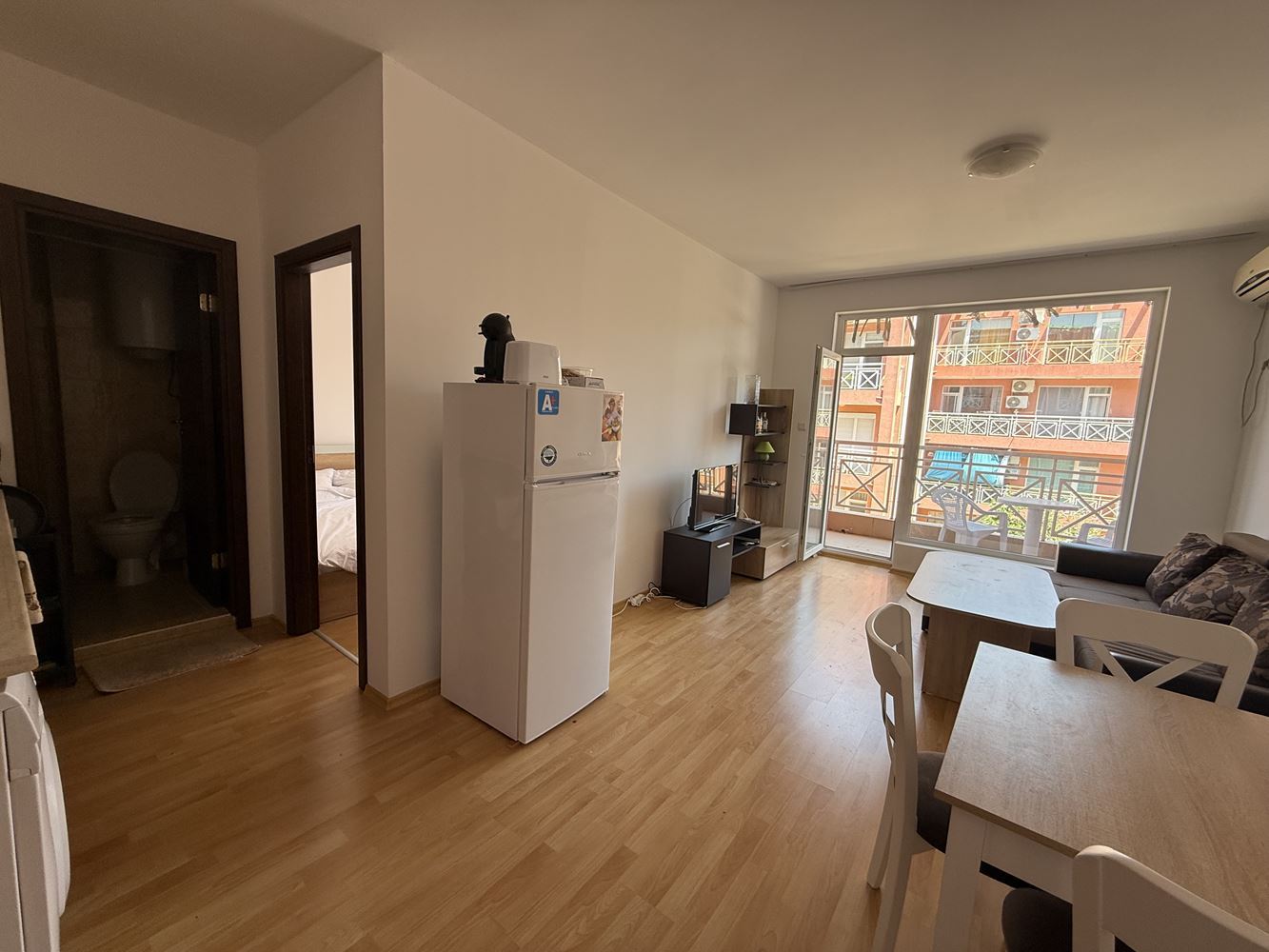 Möblierte Ein-Zimmer-Wohnung mit Poolblick in Sonnenstrand