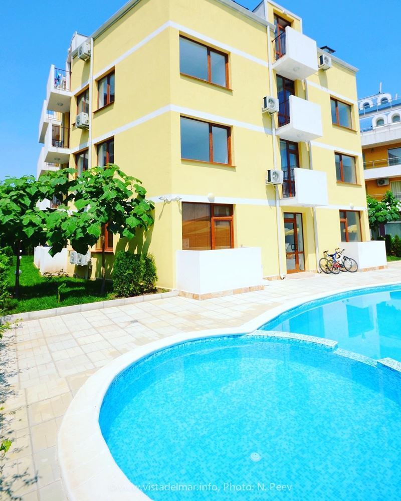 Studio in Ravda mit Swimmingpool und Stellplätzen – komfortable Immobilie am Meer zu einem erschwinglichen Preis