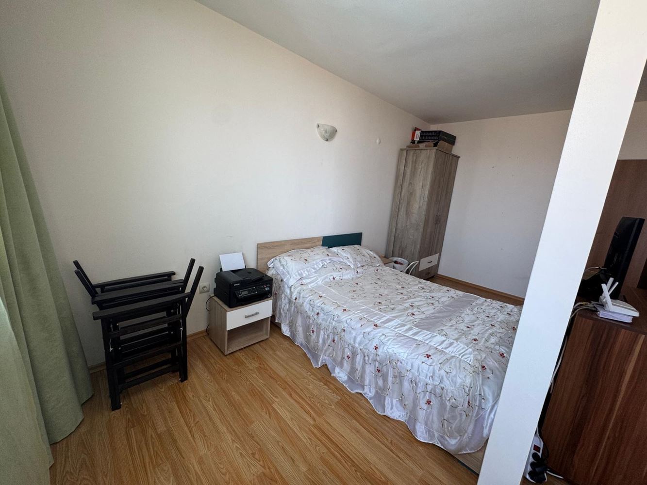 Geräumiges Studio mit Meerblick und separatem Schlafbereich in Aheloy