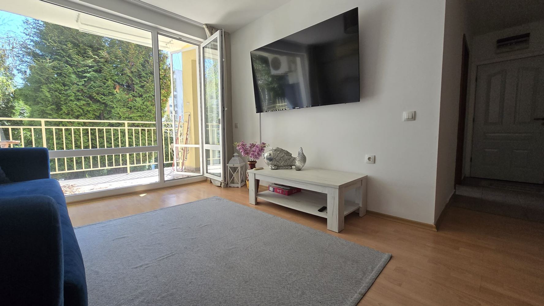 Stilvolle Ein-Zimmer-Wohnung in einer Eliteanlage in Sveti Vlas – Komfort, Ruhe und ganzjährige Nutzung