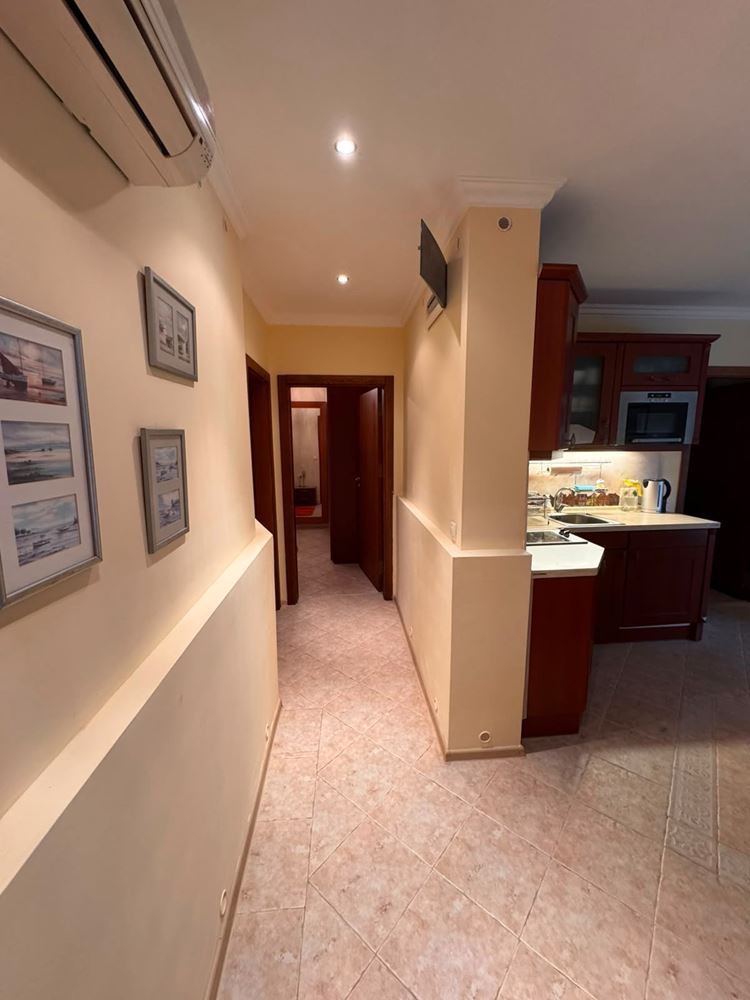 Drei-Zimmer-Wohnung mit Meerblick zwischen Pinien – Luxus und Ruhe in erster Meereslinie in Sozopol