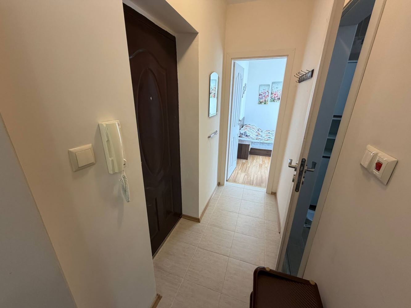 Wohnung mit einem Schlafzimmer im Herzen von Ravda – gemütliches Zuhause mit Blick ins Grüne