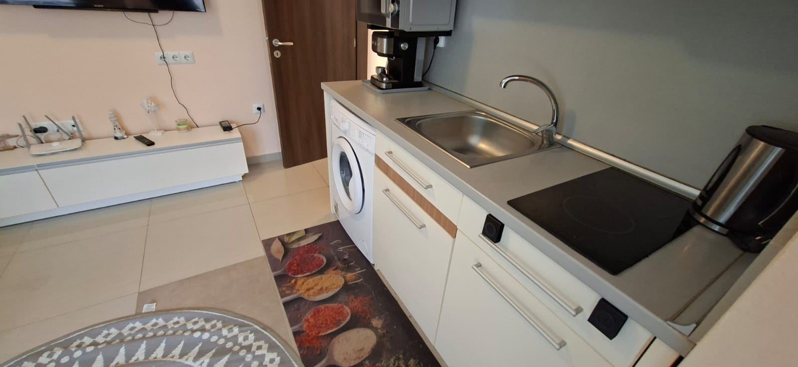 Komfort und Funktionalität am Meer – vollständig möblierte Ein-Zimmer-Wohnung in Sveti Vlas