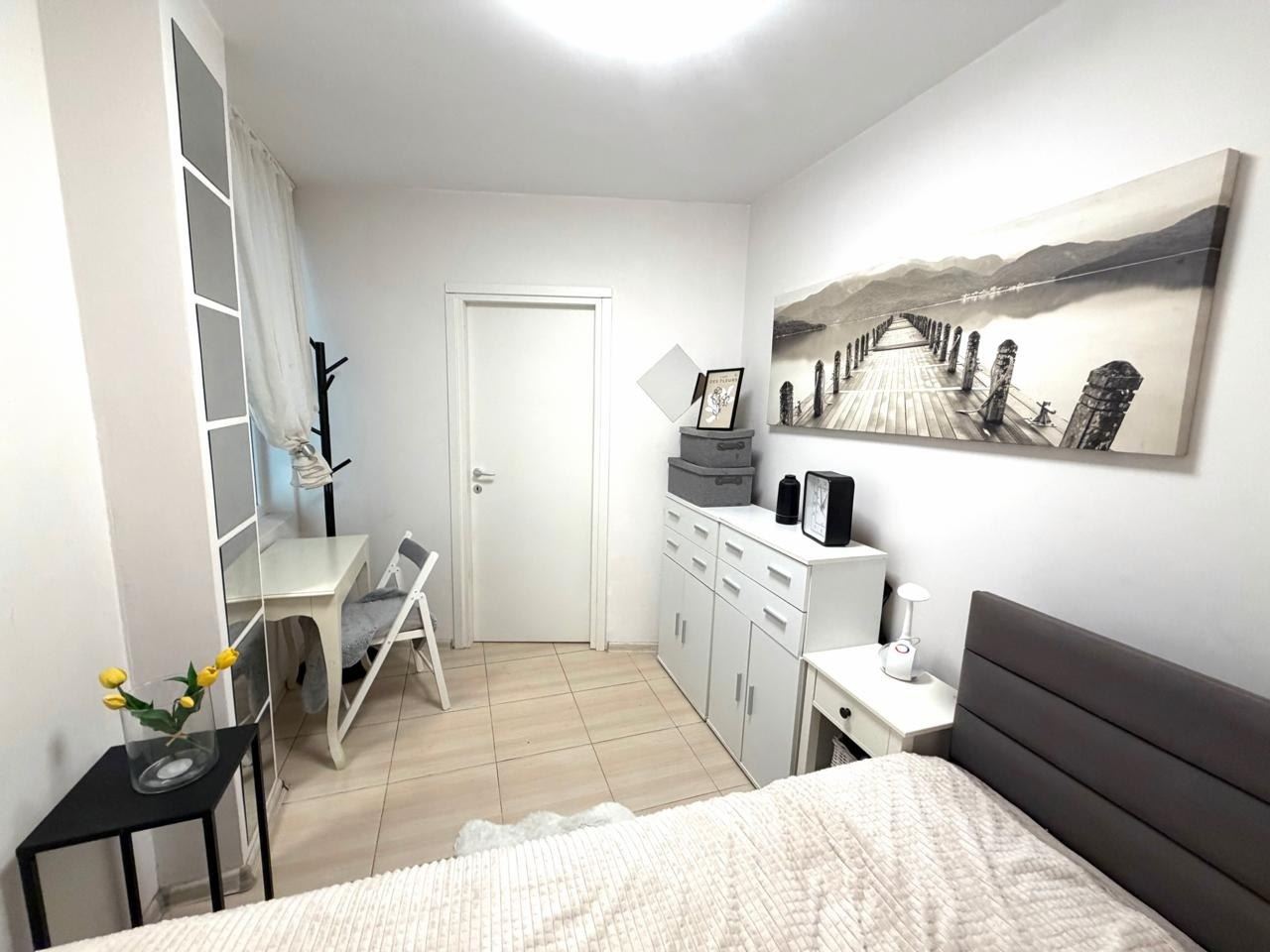 Geräumige Wohnung mit zwei Schlafzimmern und eigenem Garten nur 100 Meter vom Strand in Nessebar entfernt