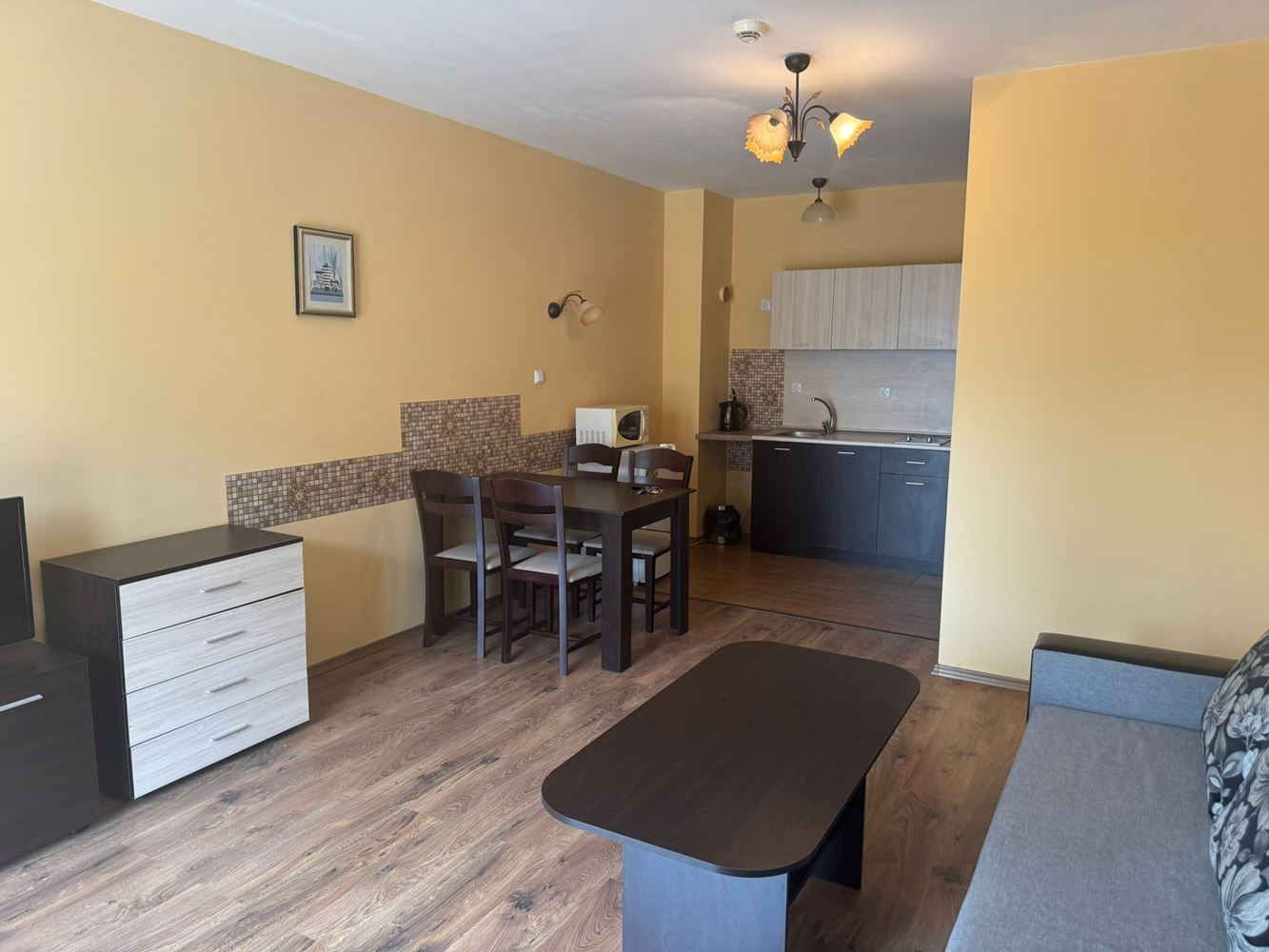 Geräumige 2-Zimmer-Wohnung in einem eleganten Komplex am Sonnenstrand