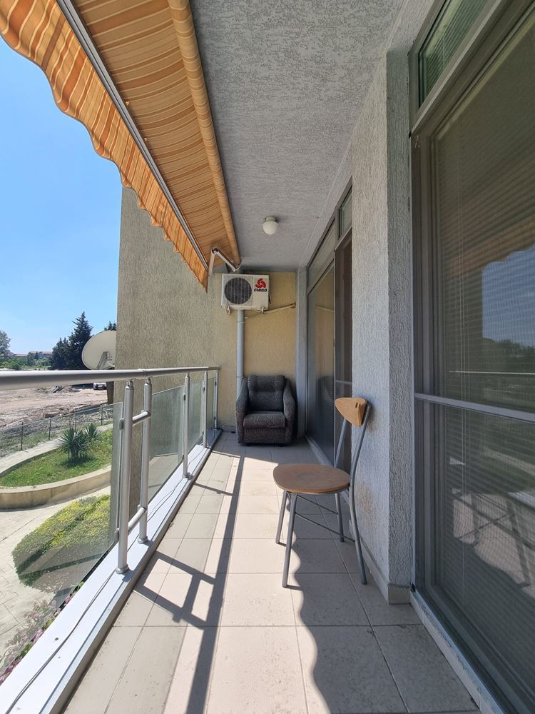 Möblierte Wohnung mit einem Schlafzimmer in Sunny Beach – funktionale Immobilie mit Ausstattung und niedriger Instandhaltungsgebühr