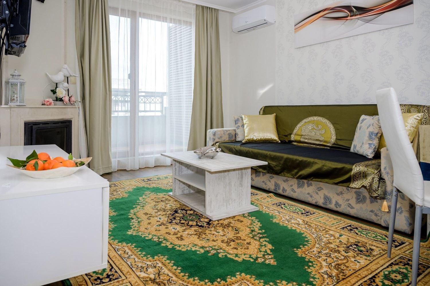 Geräumige 3-Zimmer-Wohnung mit Meerblick in Pomorie – 50 Meter vom Meer entfernt