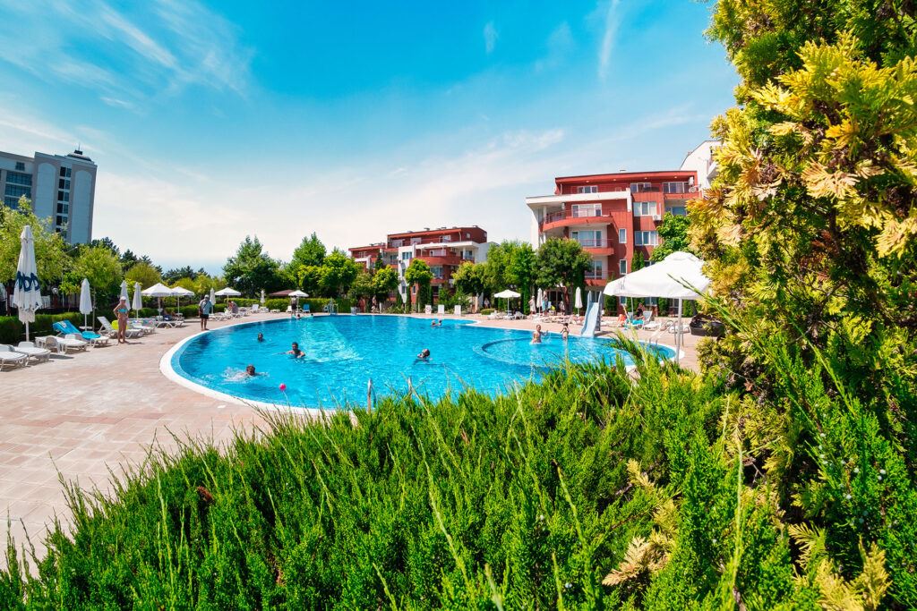 Drei-Zimmer-Wohnung in Sonnenstrand – hervorragende Lage am Meer, Komfort und vollständige Bezugsfertigkeit