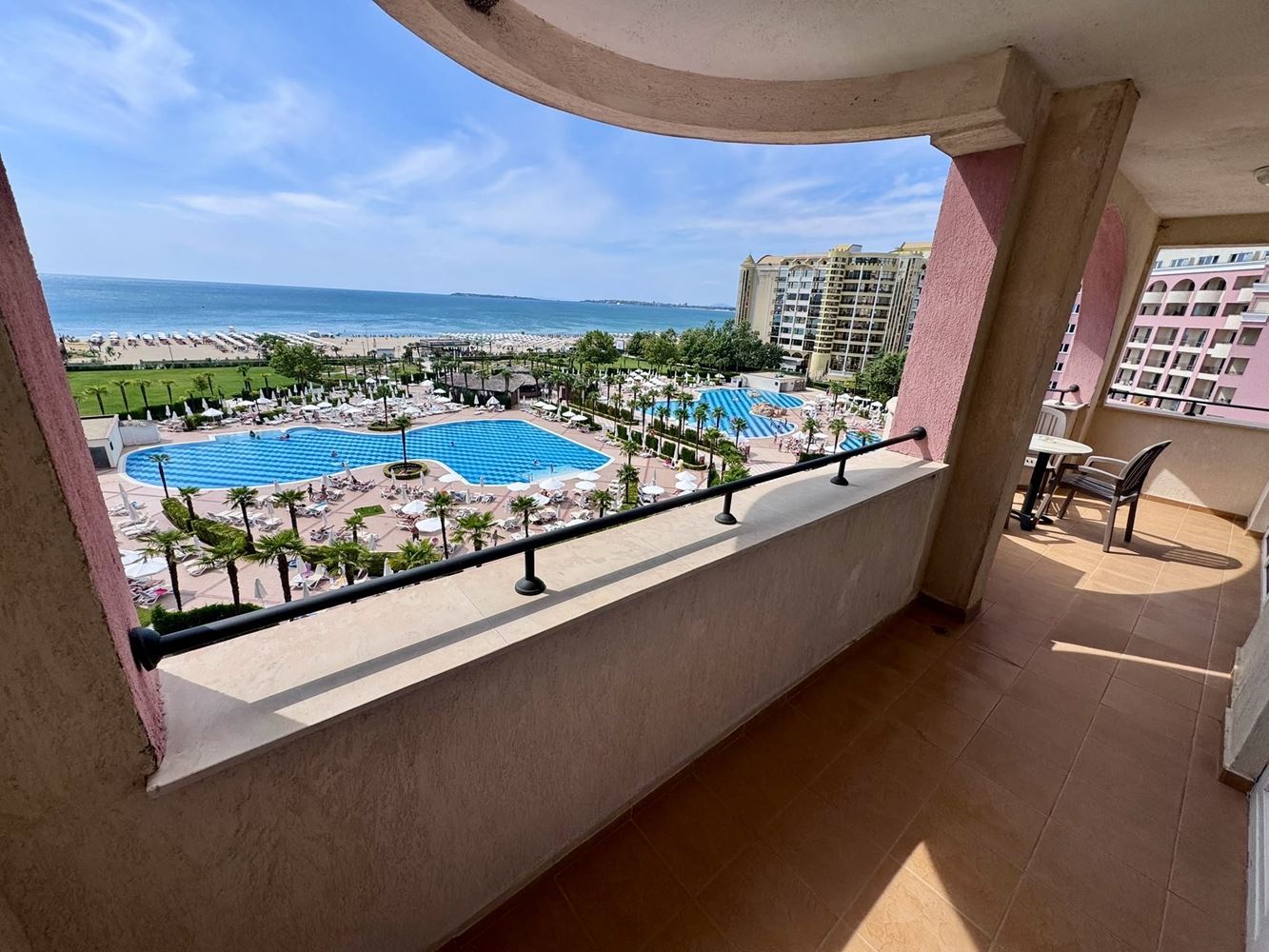 Zweizimmerwohnung in erster Meereslinie mit Panoramablick auf das Meer in Sonnenstrand