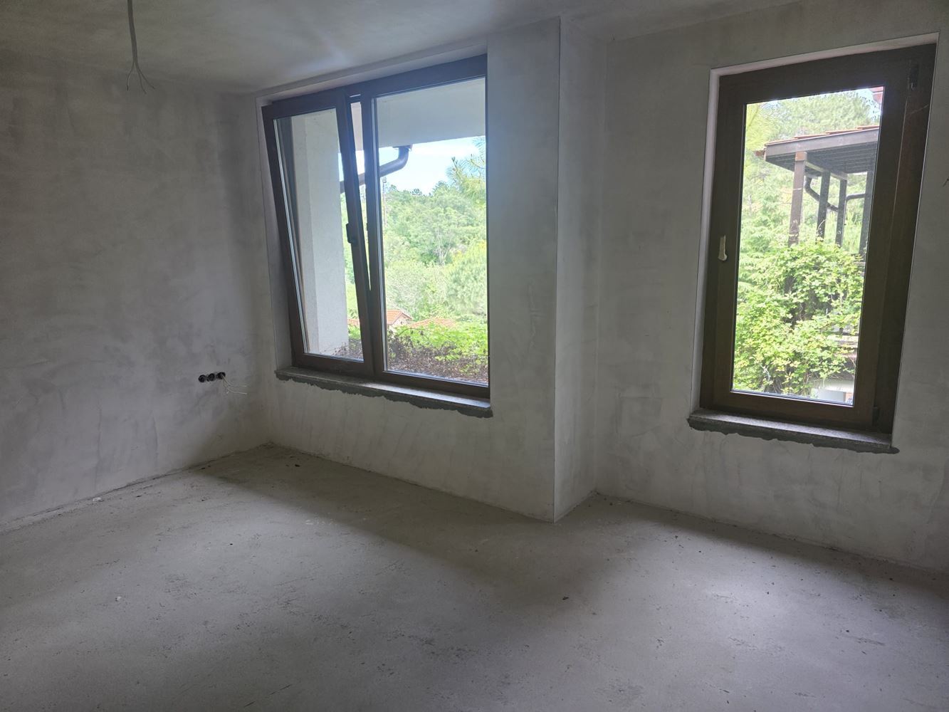 Geräumiges Apartment mit zwei Schlafzimmern und Meerblick in einer Anlage bei Sozopol – Komfort, Natur und Ruhe vereint