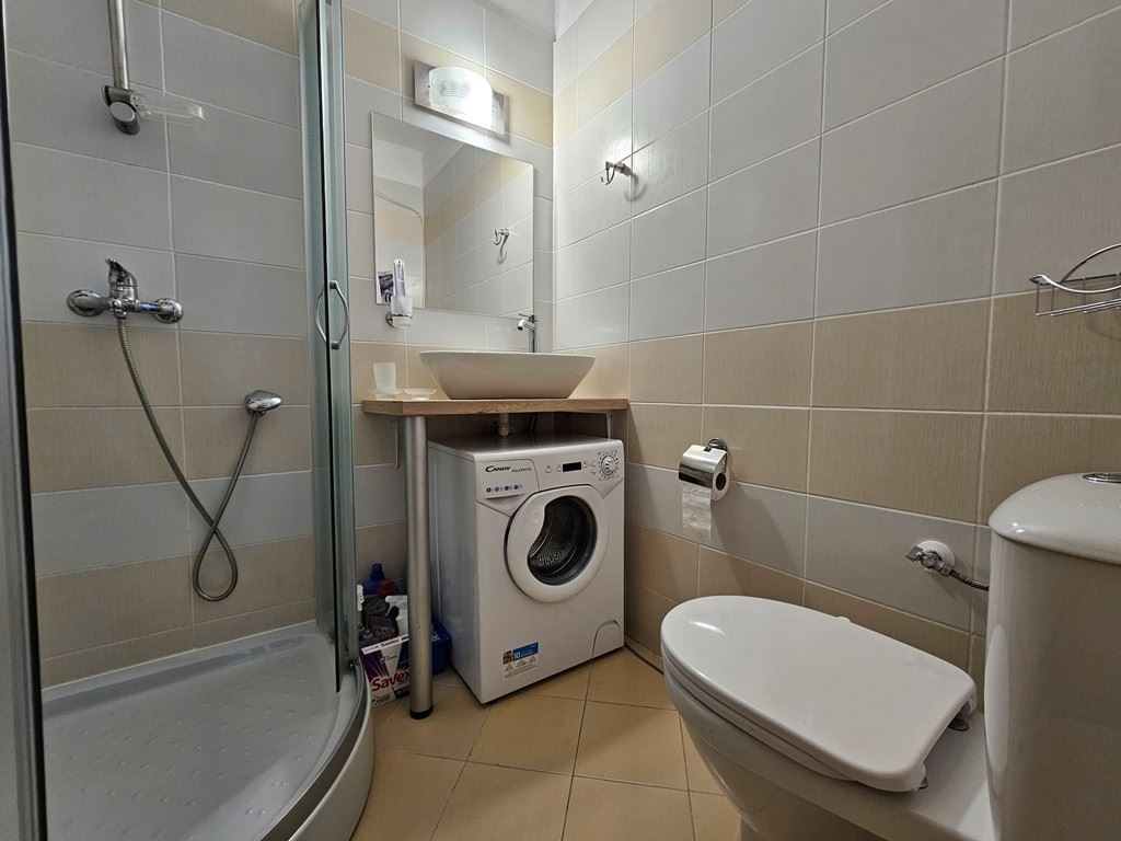 Exklusive 2-Zimmer-Wohnung mit Panoramablick auf den Pool in Sonnenstrand