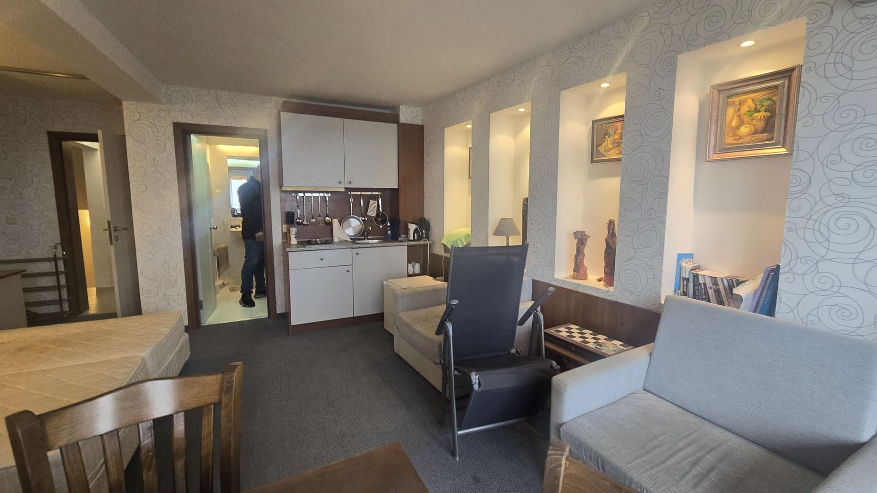 Großes Studio in Sveti Vlas mit hervorragender Fläche, praktischer Lage und bezugsfertig