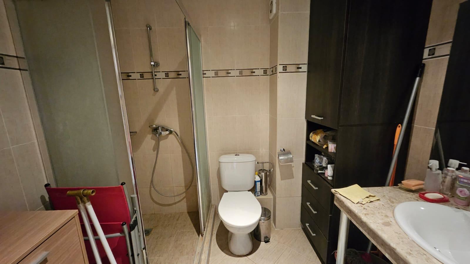 Geräumige Einzimmerwohnung in erster Meereslinie in Zarewo mit vollständiger Möblierung