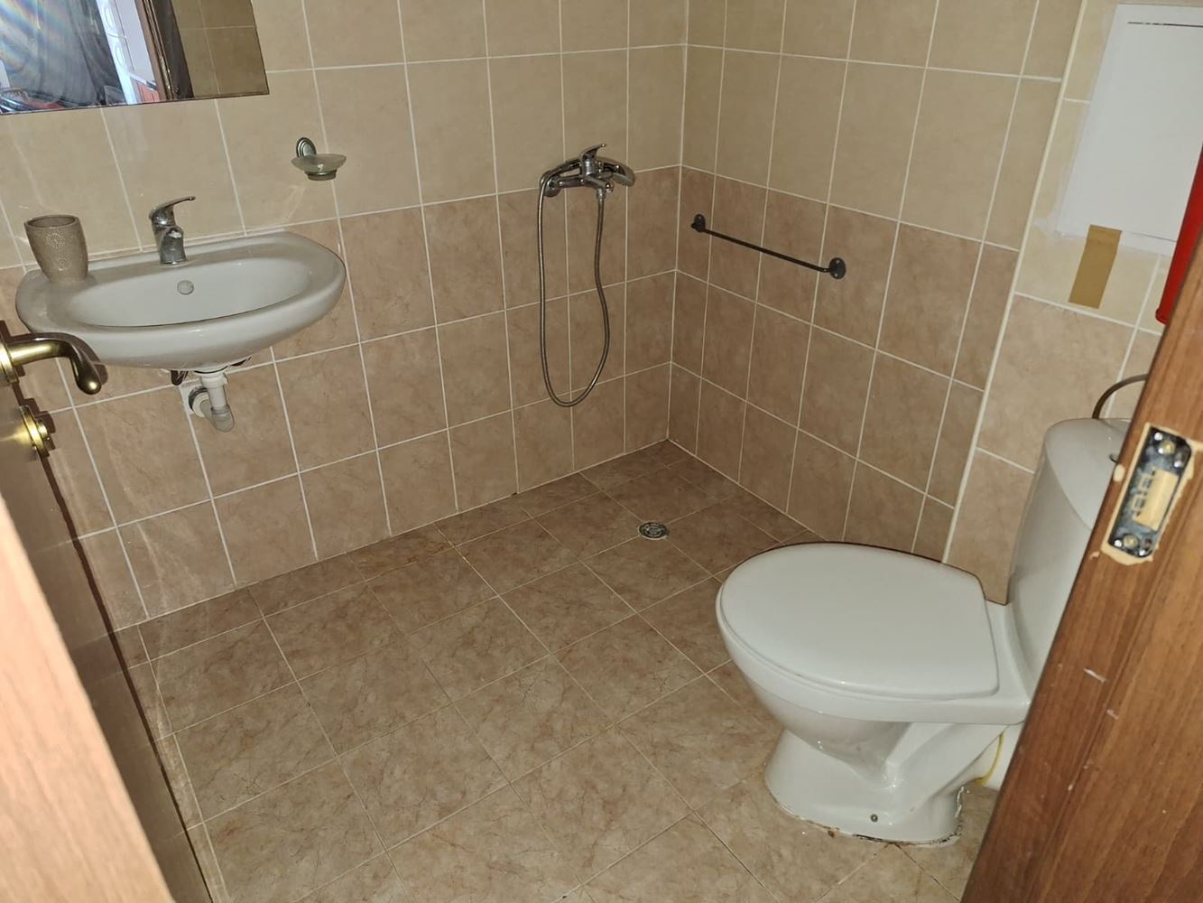 Geräumige Ein-Zimmer-Wohnung in einem luxuriösen Komplex mit Pools und Sporteinrichtungen