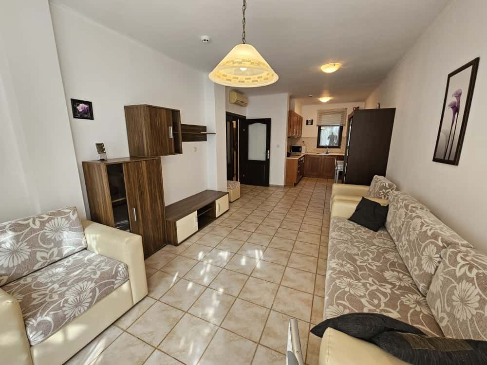 2-Zimmer-Wohnung mit Garten und Veranda in einem Öko-Komplex bei Sonnenstrand