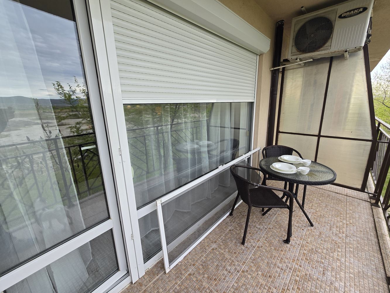 Modernes Studio mit neuer Renovierung und ruhigem Ausblick – ein perfekter Ort zur Erholung am Sonnenstrand