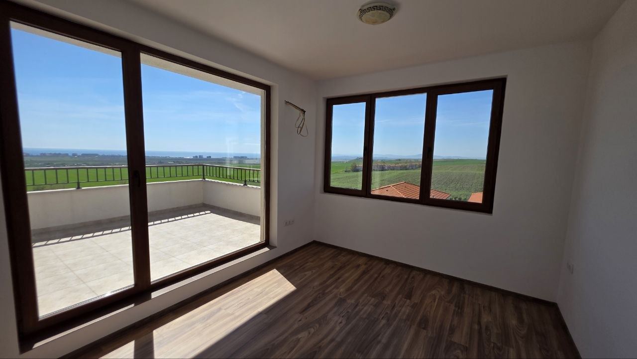 Geräumige Zweizimmerwohnung mit Meerblick in Acheloj – Ruhe, Grün und luxuriöse Annehmlichkeiten