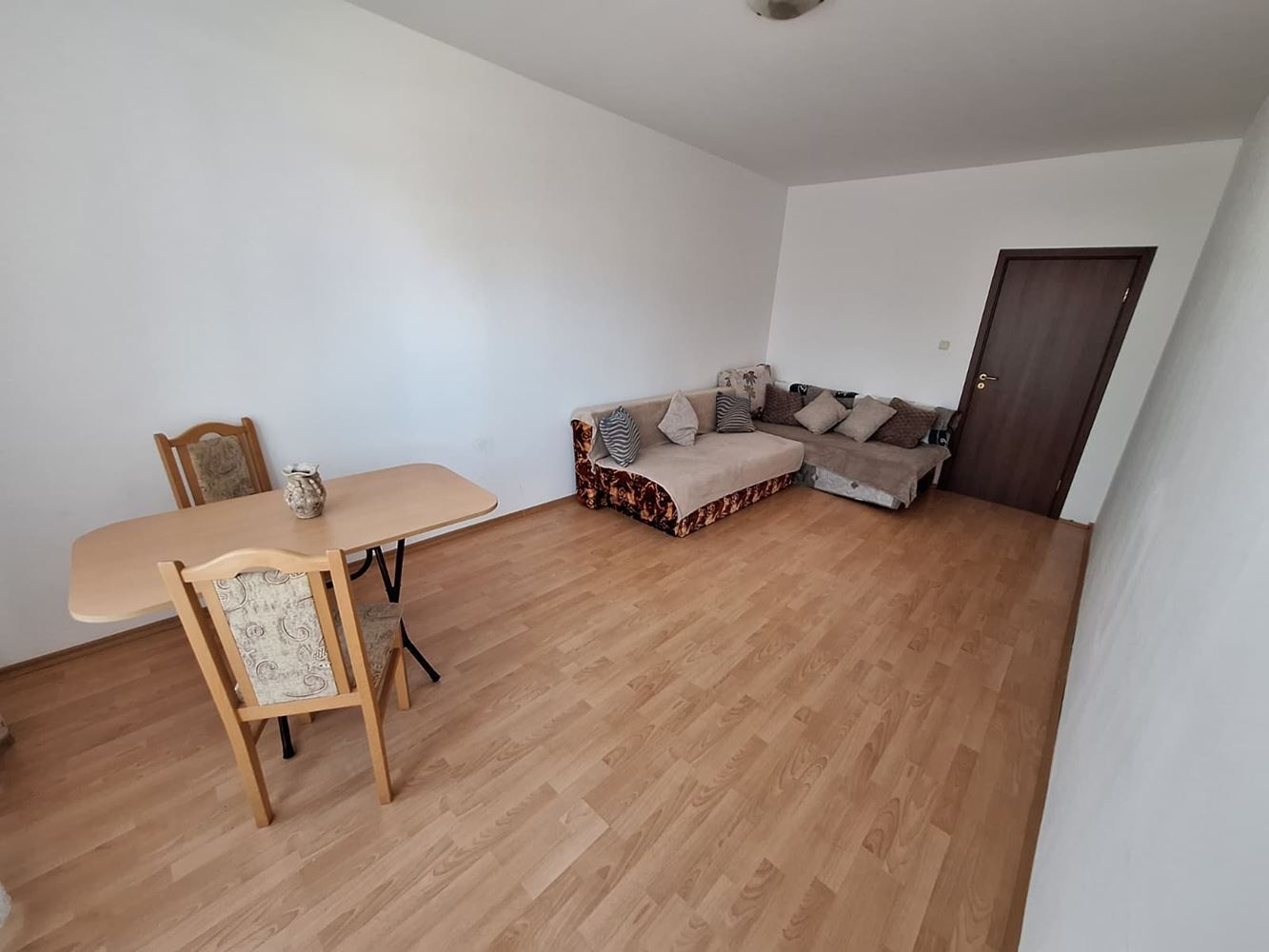 Geräumige Ein-Zimmer-Wohnung in einem luxuriösen Komplex mit Pools und Sporteinrichtungen