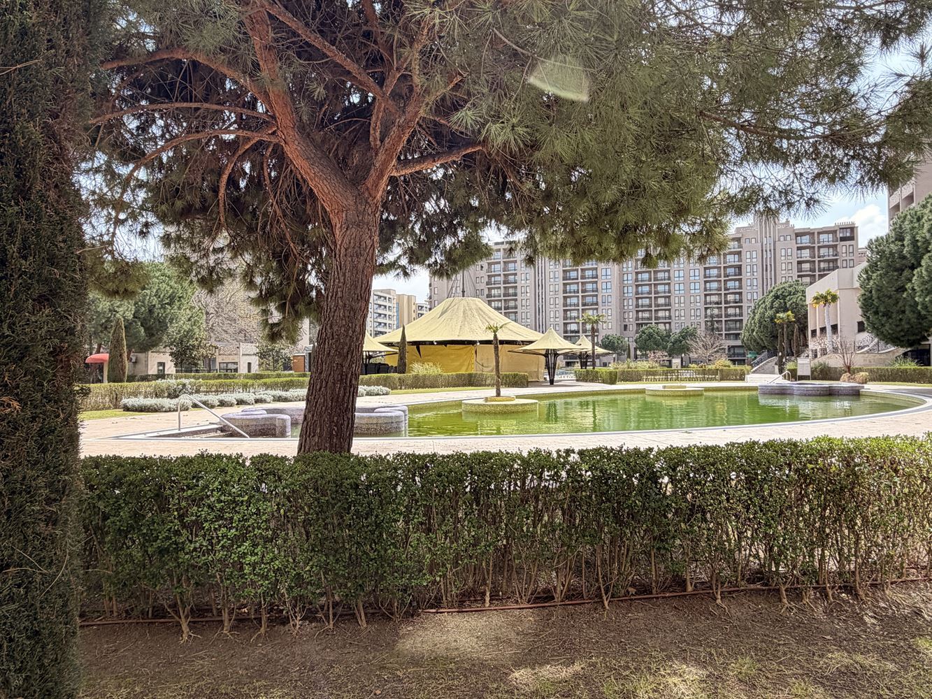 Exklusives Studio mit Garten und direktem Poolzugang – 100 m vom Meer in Sonnenstrand