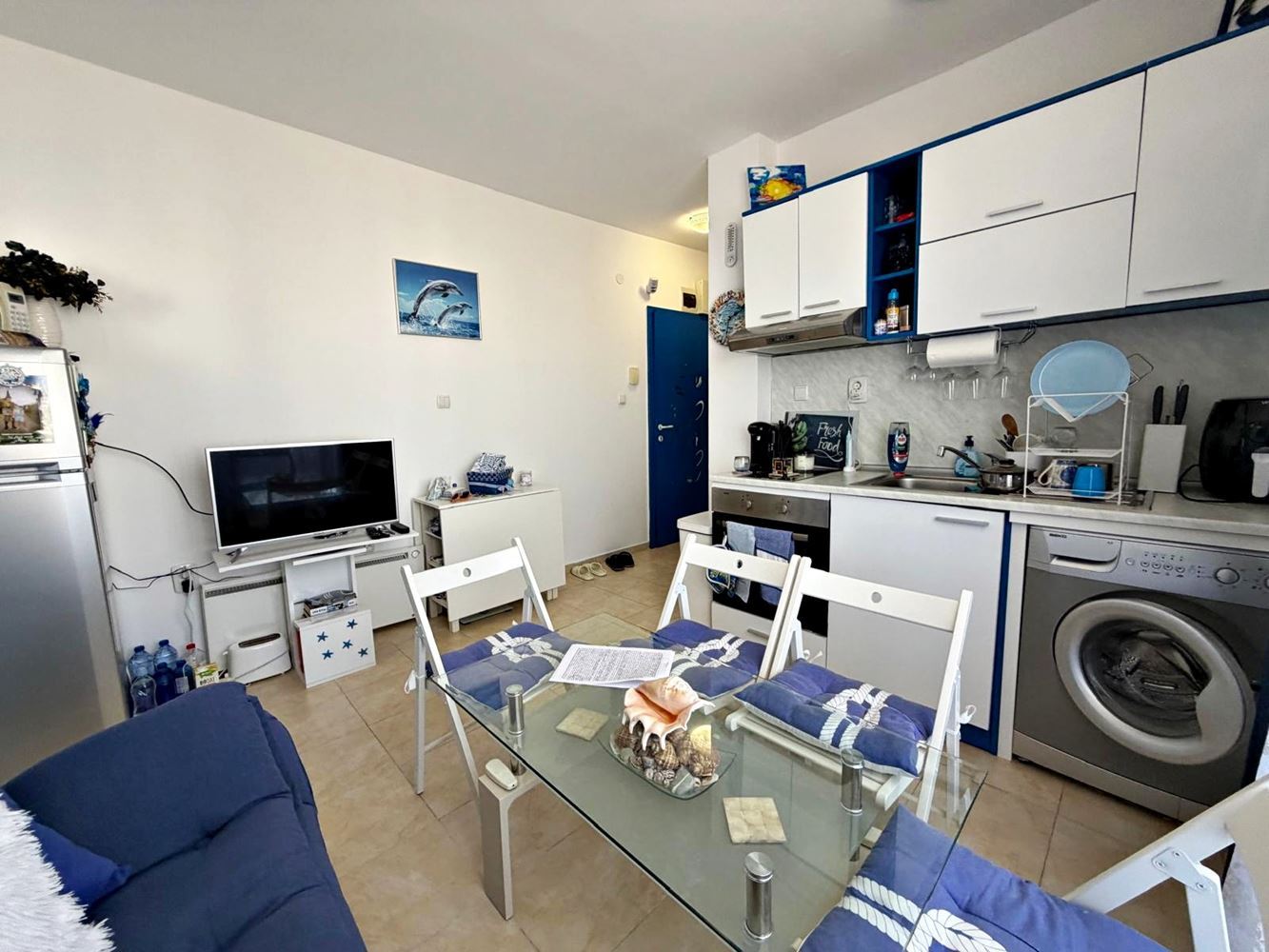 Stilvolle und vollständig renovierte Zweizimmerwohnung in Sonnenstrand – bezugsfertig