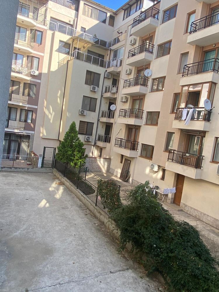 Möblierte Zweizimmerwohnung 50 m vom Meer entfernt in Pomorie