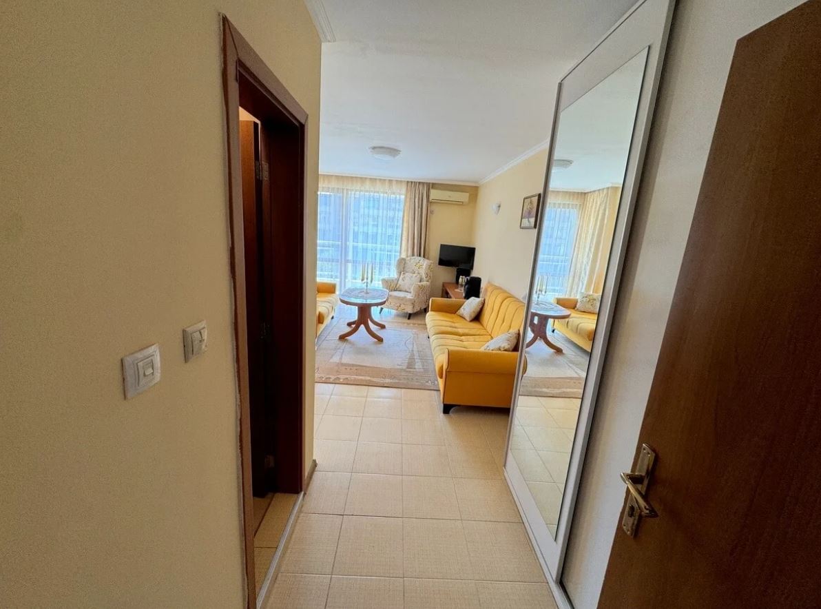 Geräumiges Apartment mit zwei Schlafzimmern in Sonnenstrand – Komfort, Ruhe und eine angenehme Umgebung