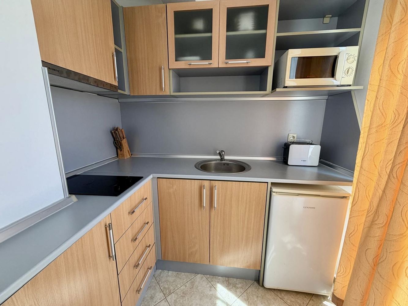 Geräumiges und komplett möbliertes Studio in einem modernen Komplex in Sonnenstrand – ausgezeichnete Immobilie zum Wohnen, Urlaub und als Investition