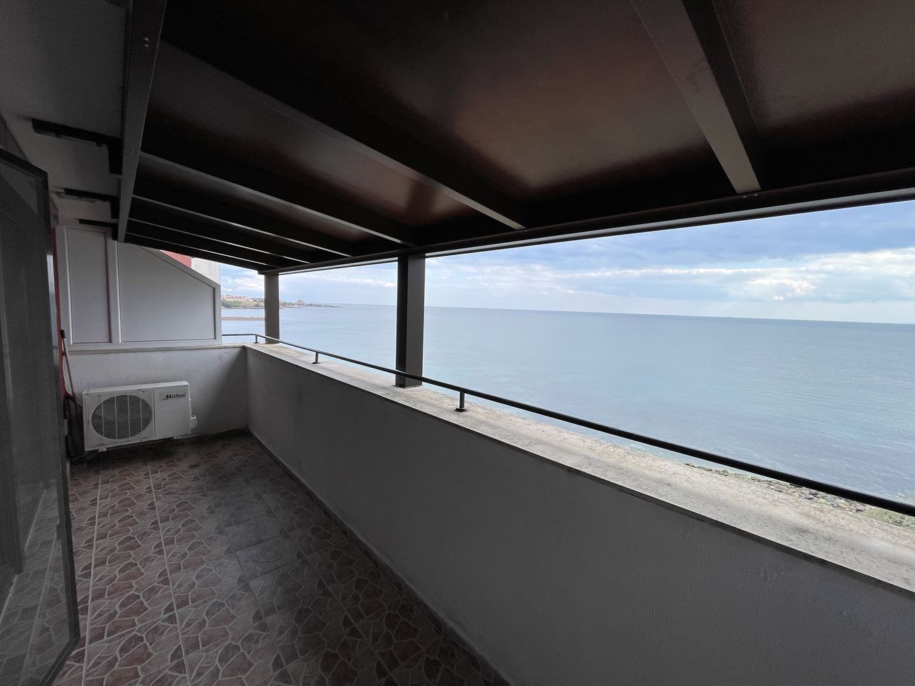 Erste Meereslinie in Aheloy – Wohnung mit direktem Meerblick in einer luxuriösen Anlage