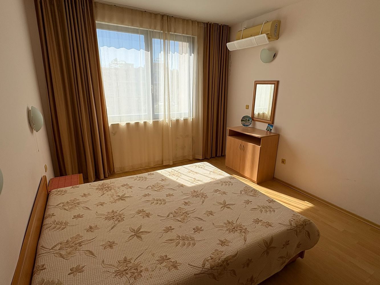 2-Zimmer-Wohnung in Sonnenstrand – Komfort in einer Anlage mit Swimmingpools und Wasserrutschen