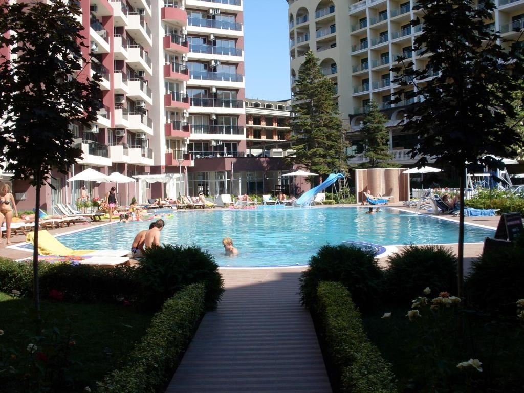 Stilvolle Zweizimmerwohnung nur wenige Meter vom Strand im Ferienresort Sonnenstrand