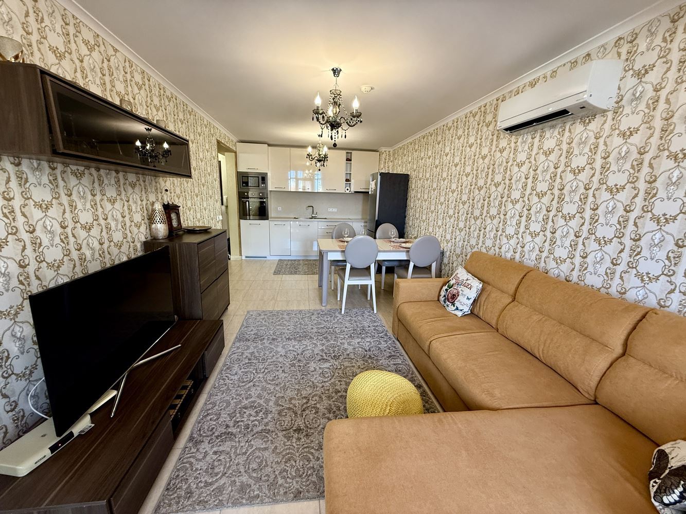Wohnung in erster Meereslinie in Sveti Vlas – stilvolle Immobilie am Strand und am Yachthafen „Marina Dinevi“