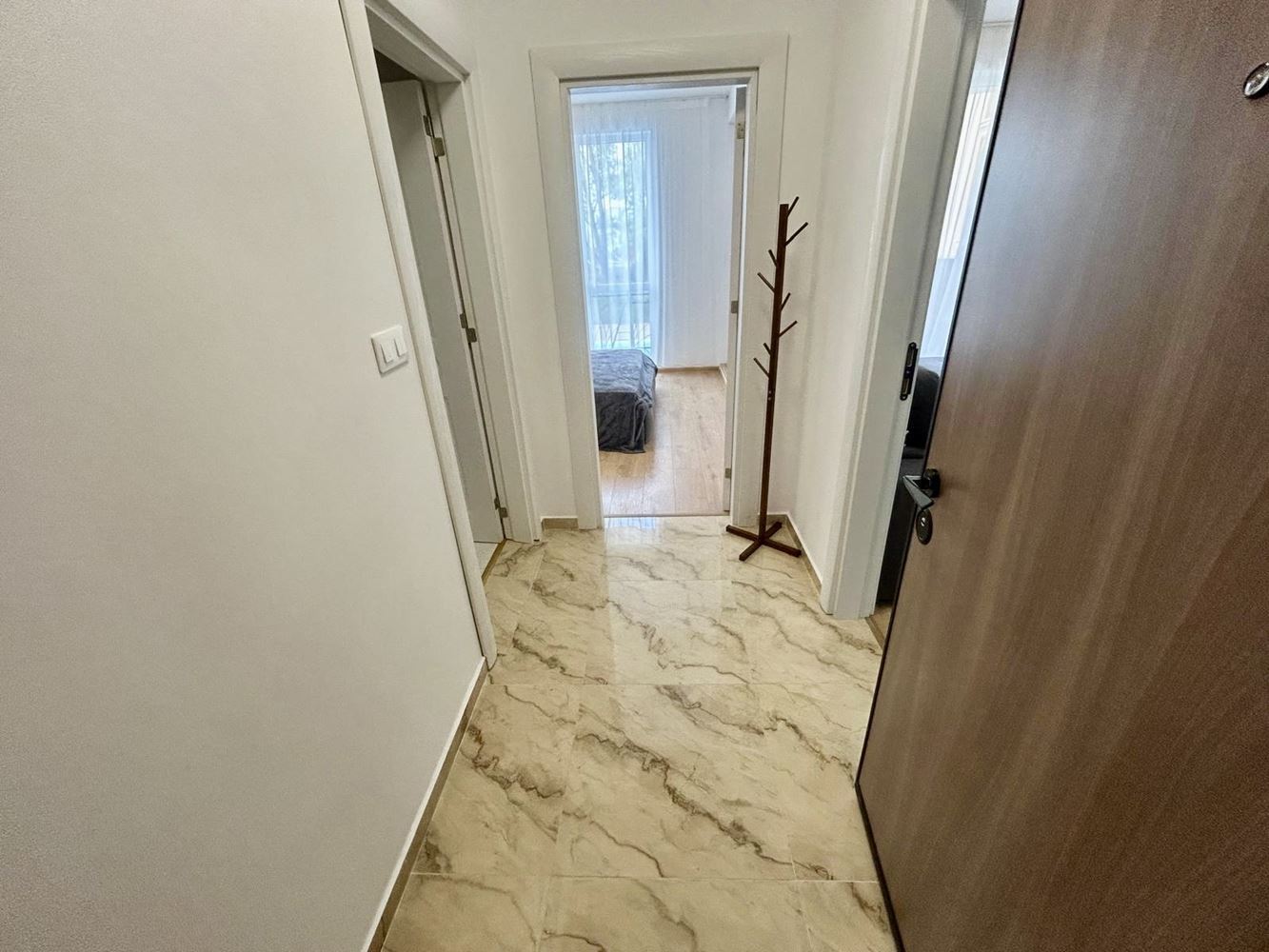 Zwei-Zimmer-Oase in einem neuen Luxuskomplex in Sonnenstrand – mit Poolblick