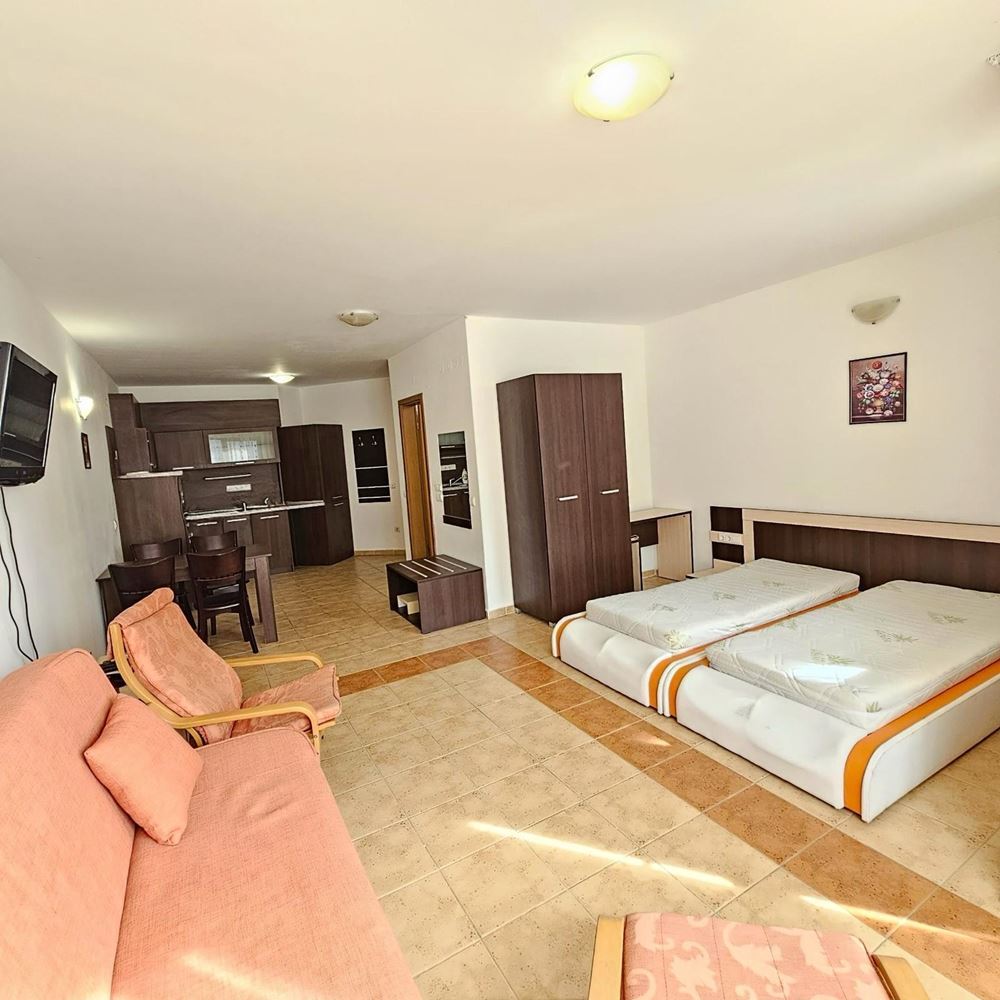 Geräumiges Studio in erstklassiger Lage in Pomorie