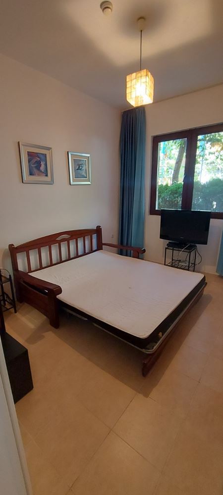 Erste Meereslinie in Aheloy – Wohnung mit einem Schlafzimmer, Panoramablick auf das Meer, eigenem Garten und hervorragenden Annehmlichkeiten