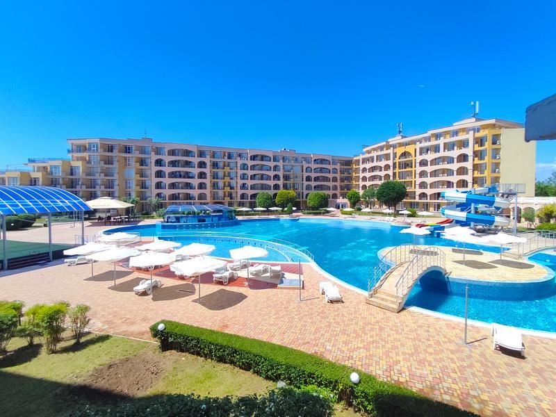 Luxus am Meer in erster Reihe – geräumiges Apartment mit zwei Schlafzimmern und Meerblick in Aheloy
