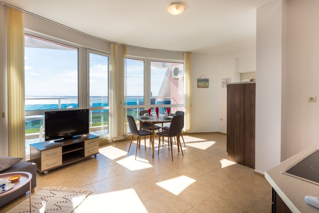 Erste Meereslinie mit herrlichem Meerblick – großzügige 2-Zimmer-Wohnung mit zwei Terrassen