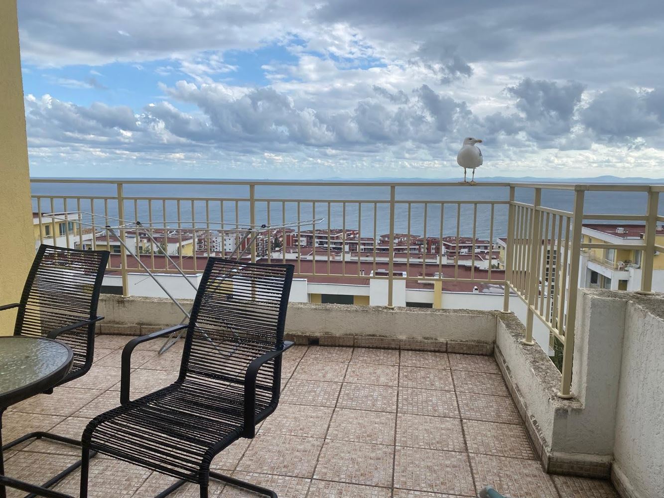 2-Zimmer-Wohnung mit Panoramameerblick in einer luxuriösen Anlage mit zahlreichen Dienstleistungen