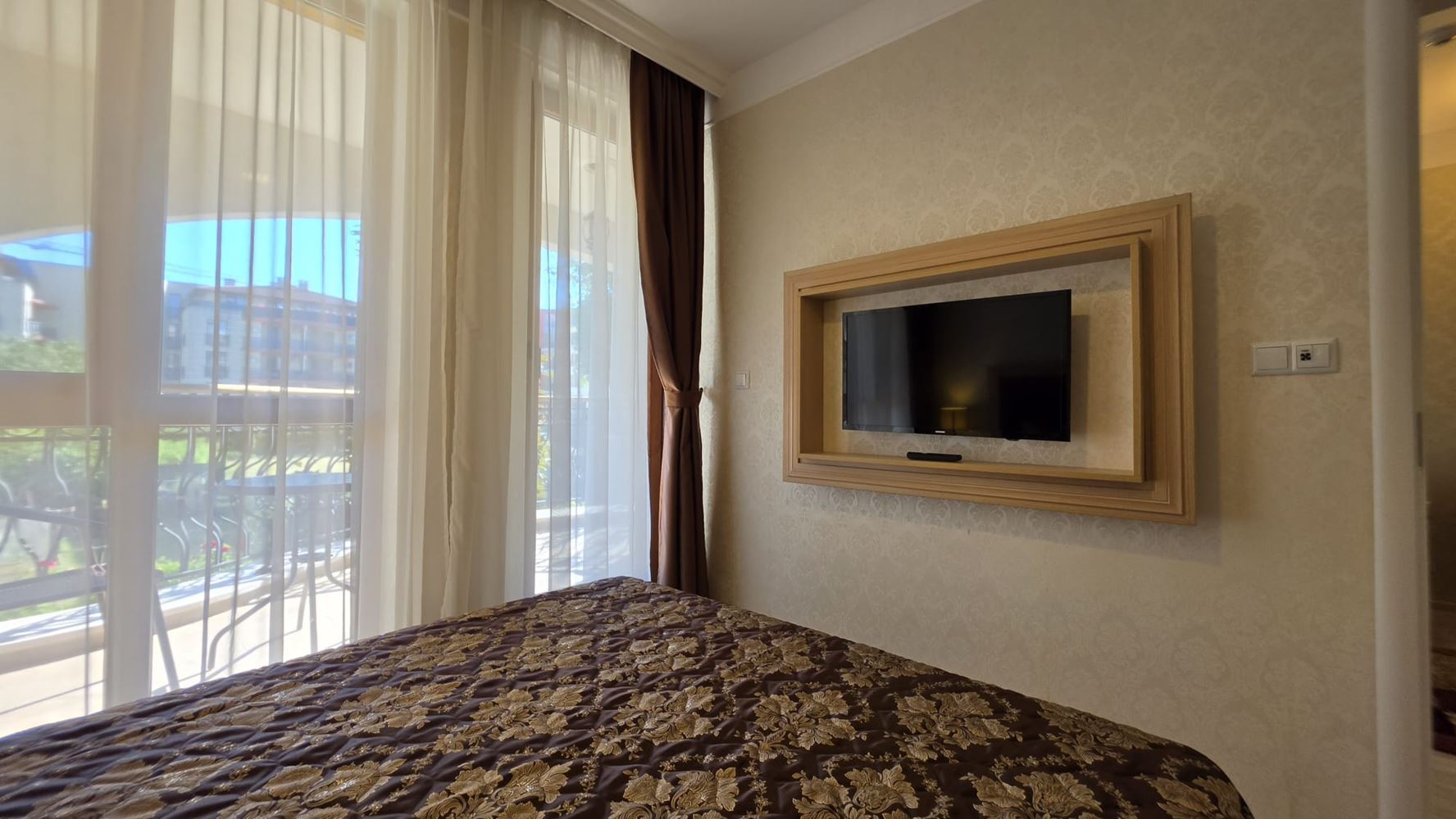 Zweizimmerwohnung in Sonnenstrand in einer beeindruckenden Anlage mit ruhiger Urlaubsatmosphäre