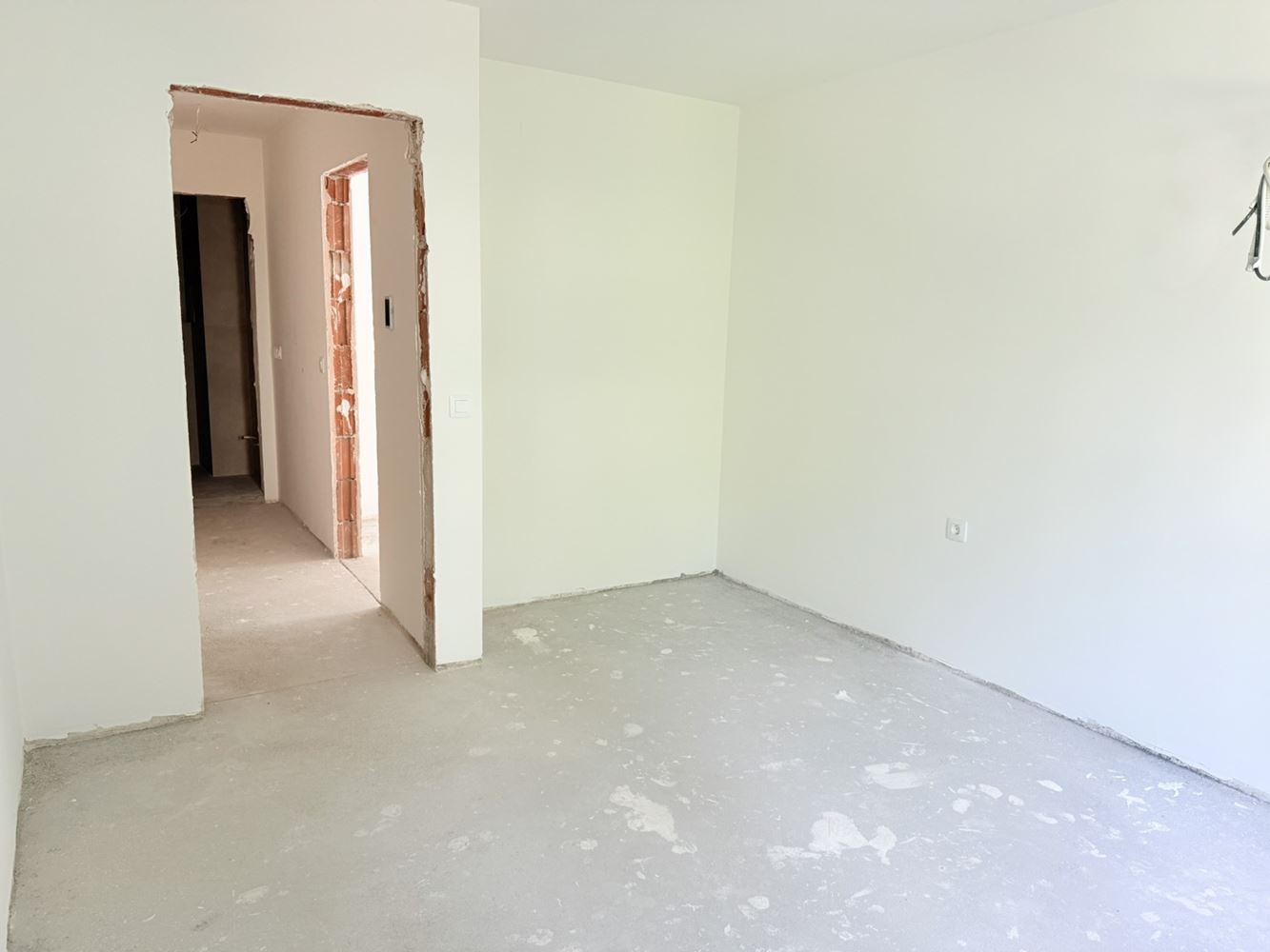 Geräumige Zweizimmerwohnung in einem Neubau mit Akt 16 in Burgas – Komfort, Platz und ausgezeichnete Lage