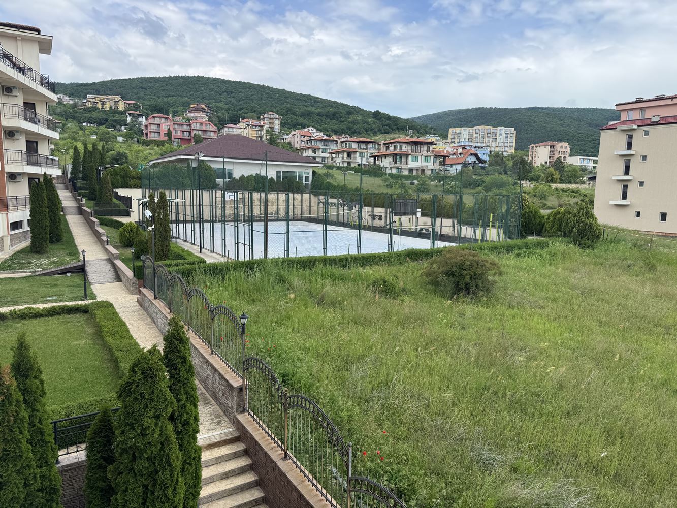 Kompaktes Studio mit Panoramablick auf die Berge in Sweti Wlas – Komfort, Natur und ausgezeichnete Infrastruktur