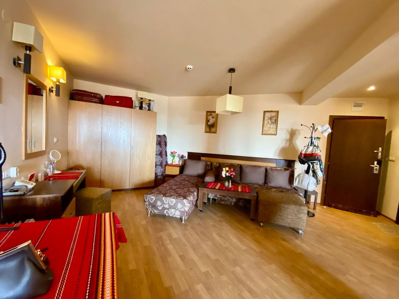 Geräumiges voll möbliertes Studio mit Poolblick in Sunny Beach – Komfort, Ruhe und hervorragende Investition