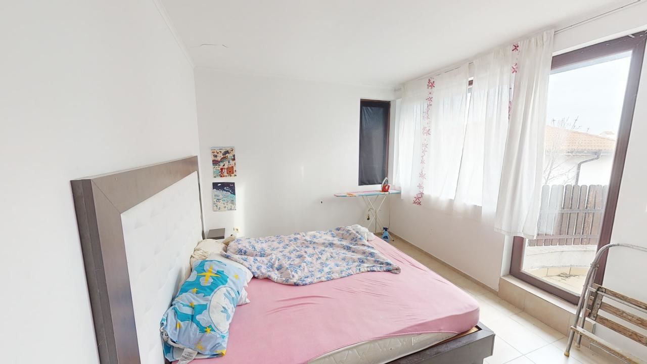 Geräumige Wohnung mit zwei Schlafzimmern in der Nähe von Sonnenstrand – moderner Komfort und SPA-Angebote das ganze Jahr über