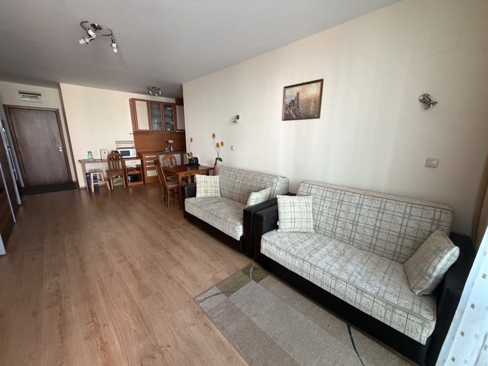 Wohnung mit einem Schlafzimmer in einer modernen Anlage mit Annehmlichkeiten in Ravda