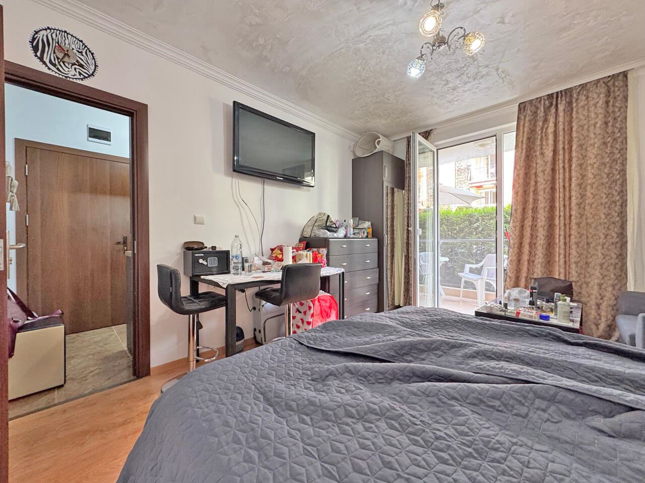 Studio mit separater Küche in einer geschlossenen Wohnanlage – eine ausgezeichnete Investition und ein gemütliches Zuhause in Sonnenstrand